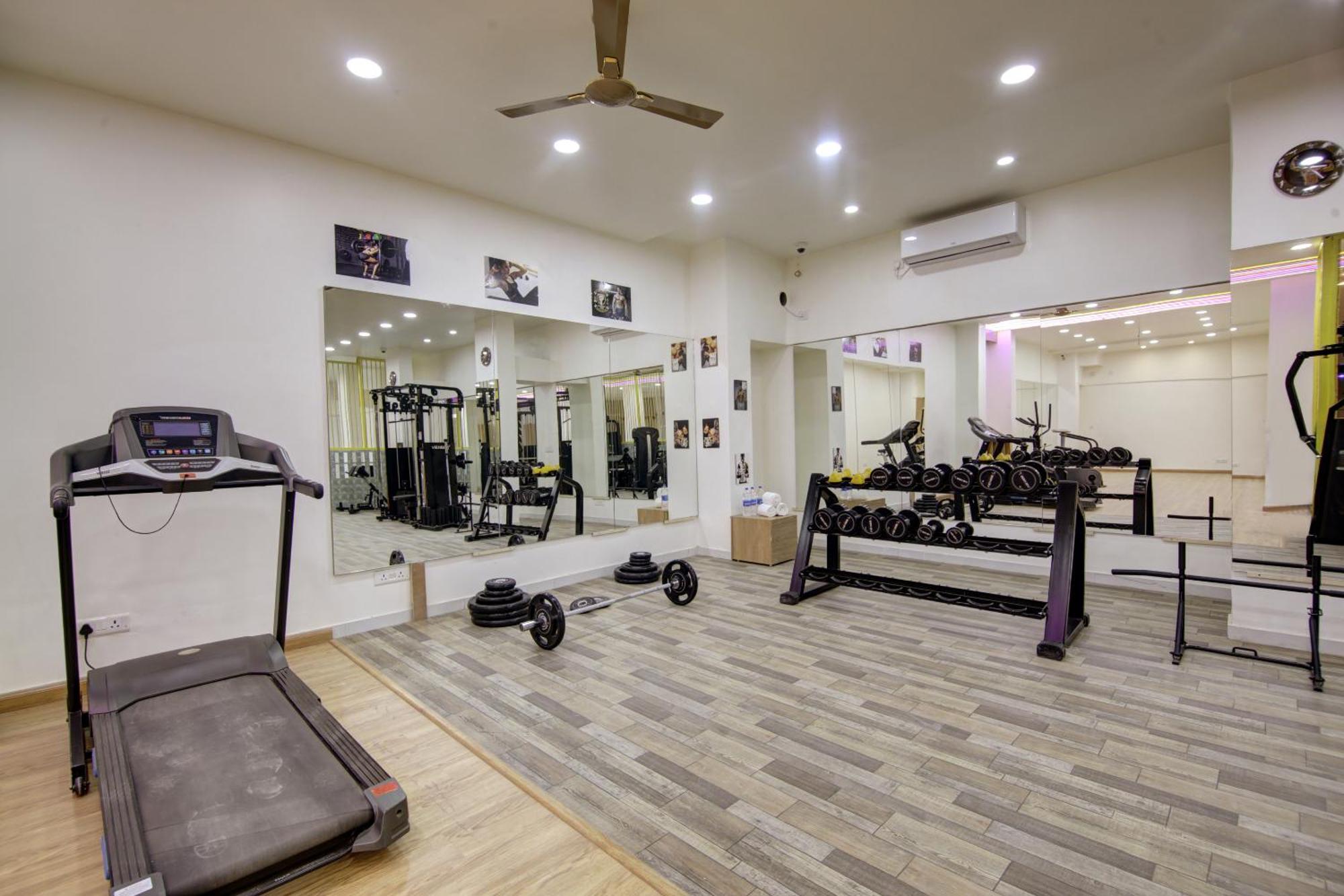 古尔冈Anandam Club House公寓式酒店 外观 照片